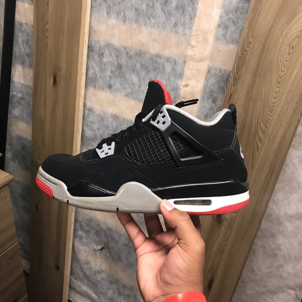 Bred 4